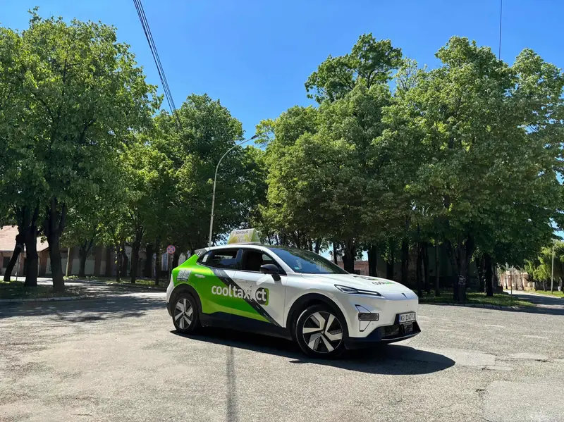 Cool Taxi flota u Kragujevcu — moderna taksi vozila